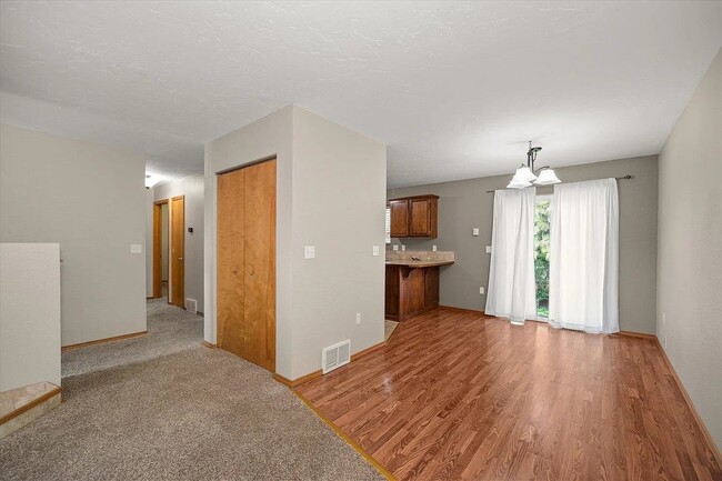 Photo - 4017 E 33rd Ave