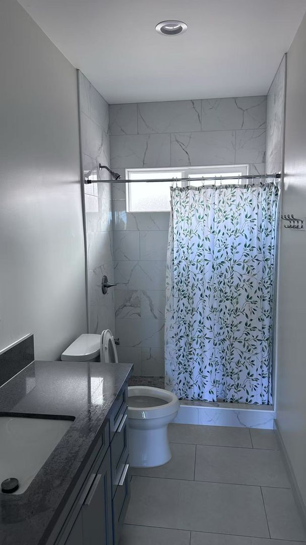 Photo - Lahainaluna Road rental