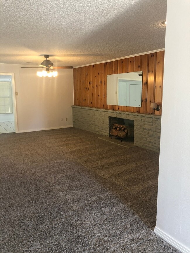 Photo - CLOSE TO ACU!  3 BED, 1 BATH!