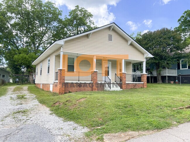 Photo - 276 Moore St