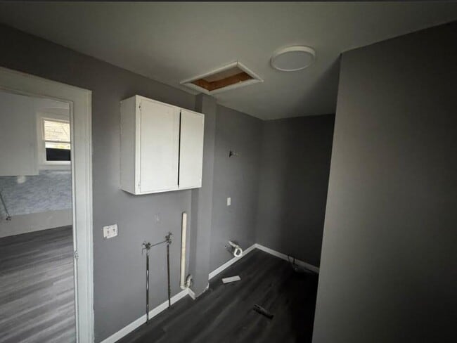 Photo - 114 S Carbon St