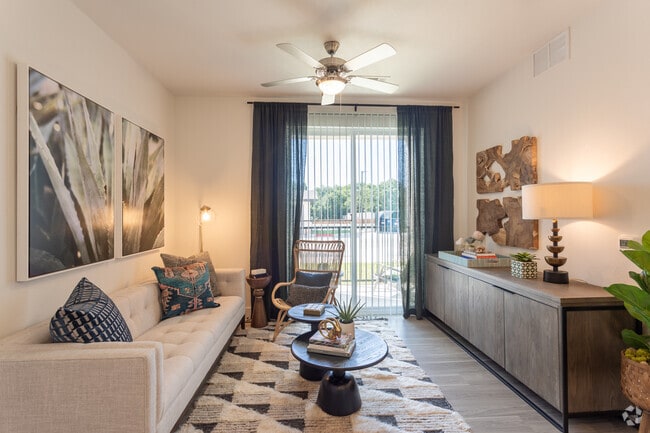 1BR, 1BA - 586SF - Leander Park