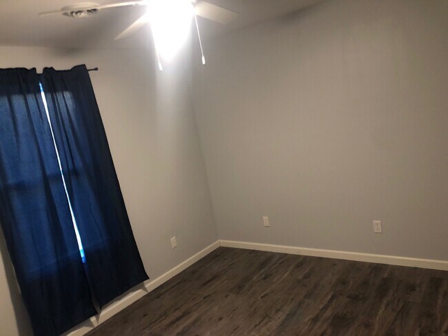 Photo - 305 N Butler St