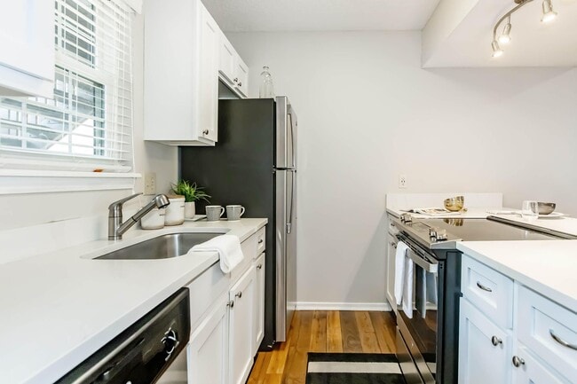 Photo - South Wind Apartment Homes