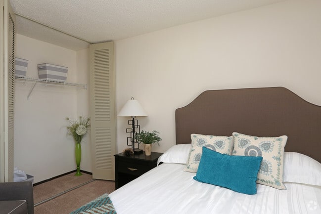 2BR, 2BA - Bellagio