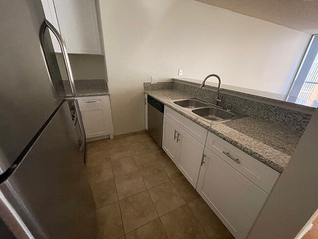 Photo - Cherokee Courtyard Apartments