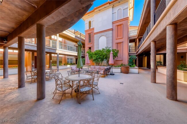 Photo - 64 Strada Principale Unidad 405