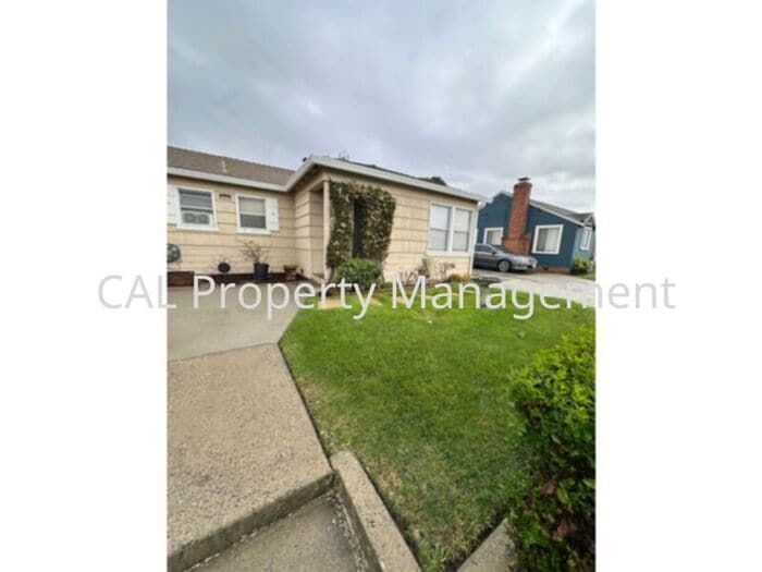 Welcome Home to one-bedroom one-bathroom duplex in Salinas, CA! - Welcome Home to one-bedroom one-bathroom duplex in Salinas, CA!