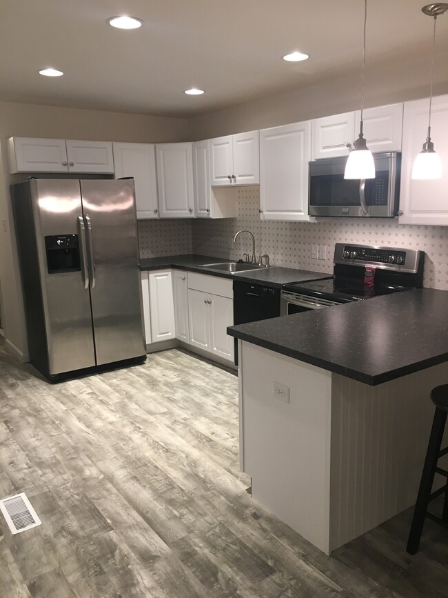 Cocina completa - 2239 Milford Square Pike