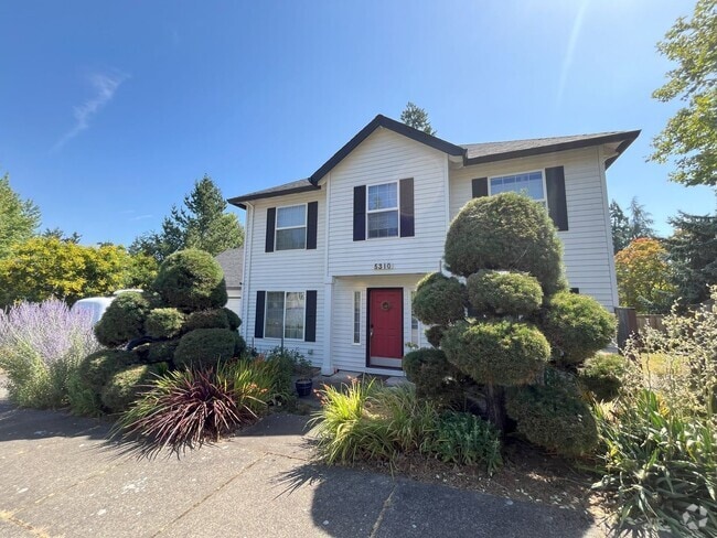 Building Photo - Stylish 3-Bedroom Home with Spacious Layou...