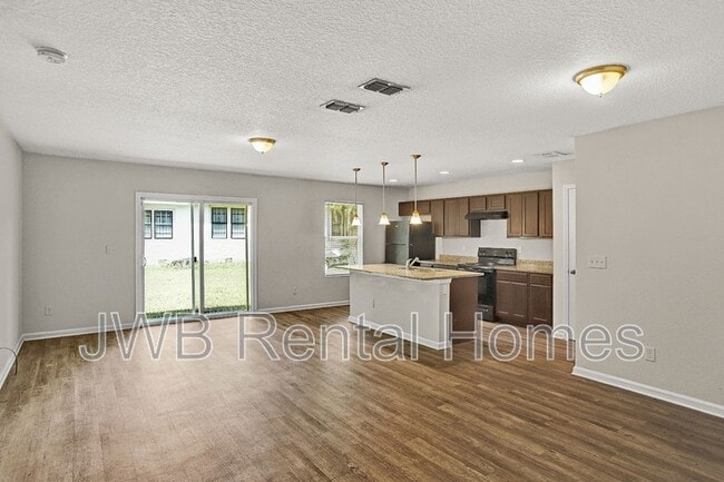 Photo - 1009 Kenmore St
