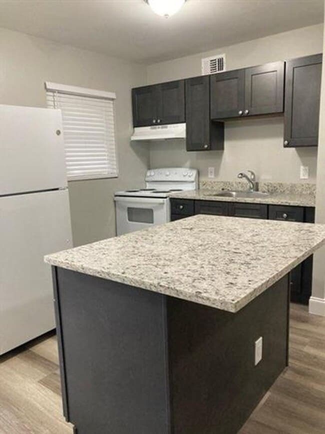 Photo - Newly Updated Apartments - Affordable and ... Unit A-105