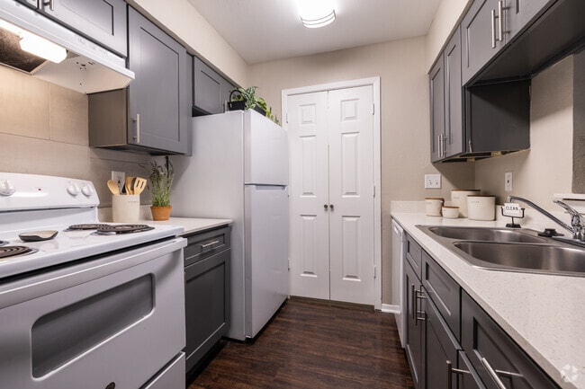 Interior Photo - 333 Holly Rental