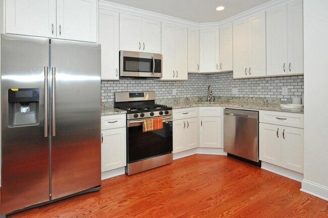 Building Photo - 1714 West Virginia Ave NE Rental