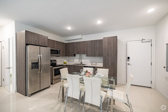2 habitaciones, 2 baños, 1176 pies cuadrados, modelo D, cocina