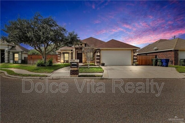 Building Photo - 1106 Rio Blanco St