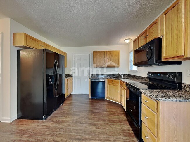 Photo - 4389 Creekview Ct