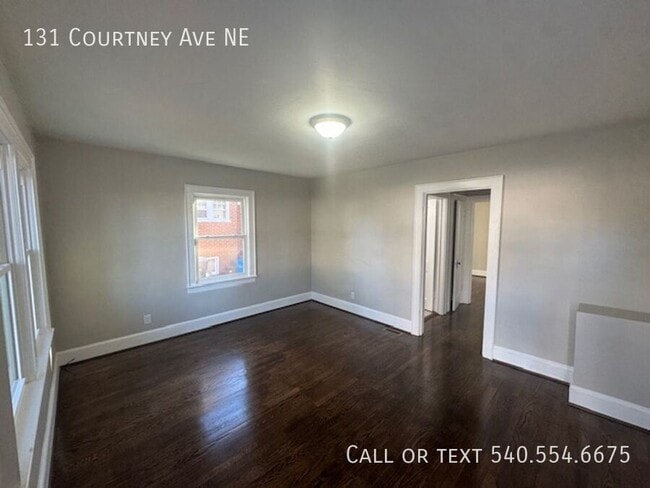 Photo - 131 Courtney Ave NE
