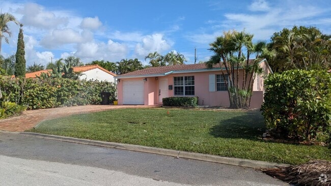Building Photo - 205 Rutland Blvd Rental