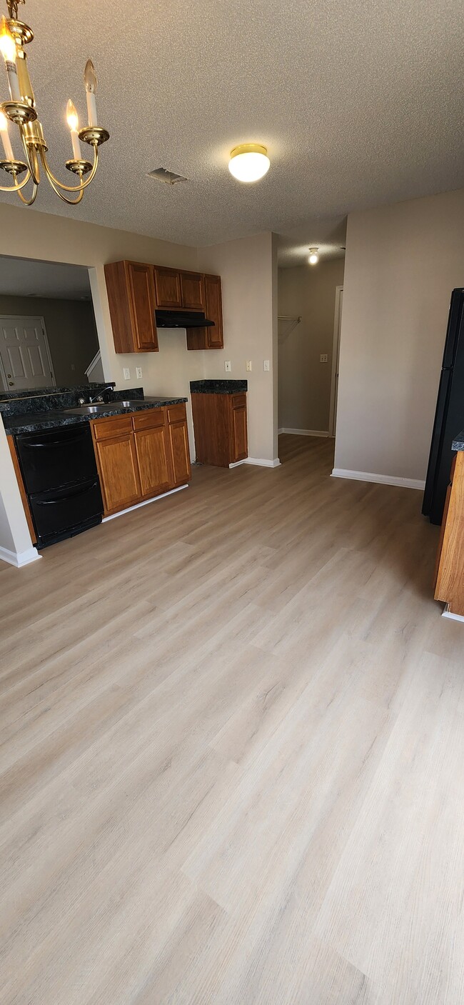 Photo - 1113 Waverly Pl Dr