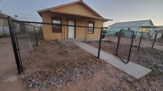 Photo - 141 E Ash Ave Casa