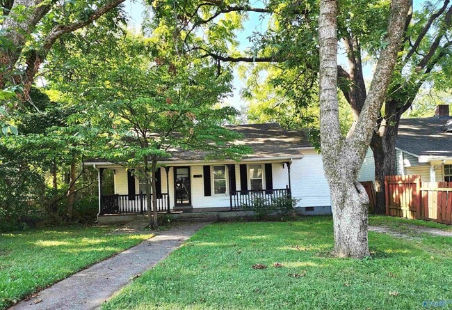 Building Photo - 1618 Beirne Ave NE