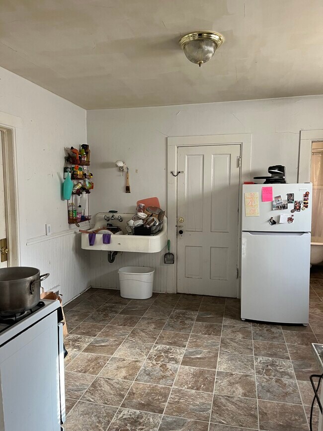 Photo - 217 N Livingston St