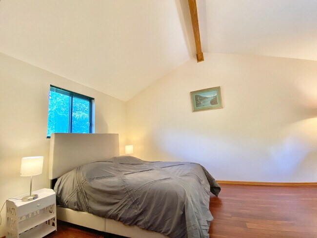 Photo - 1375 Rydalmount Rd Unidad SI ID1061219P