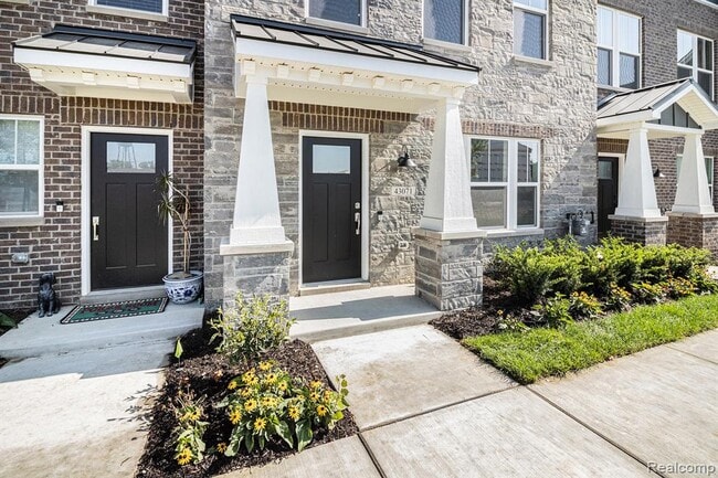 Photo - 43071 Atwood Ave