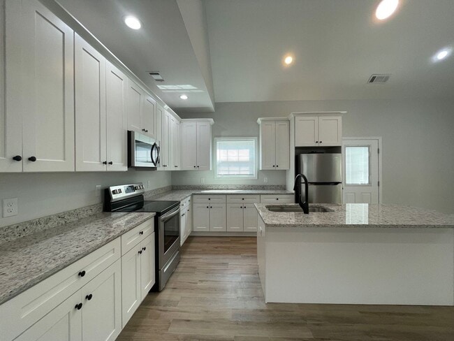 Photo - 5 Bed Home Available August 2026!