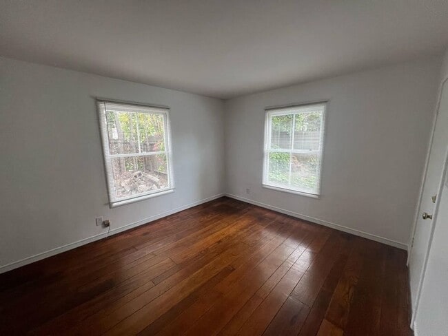 Photo - 1213 University Ave