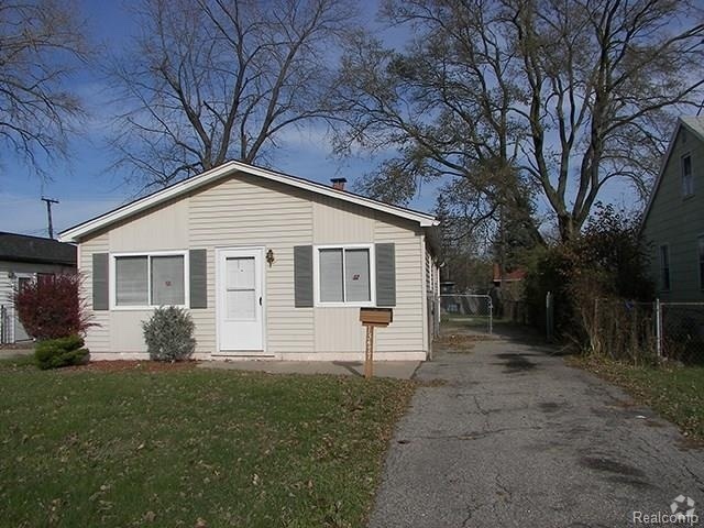 Building Photo - 13477 Sidonie Ave Rental