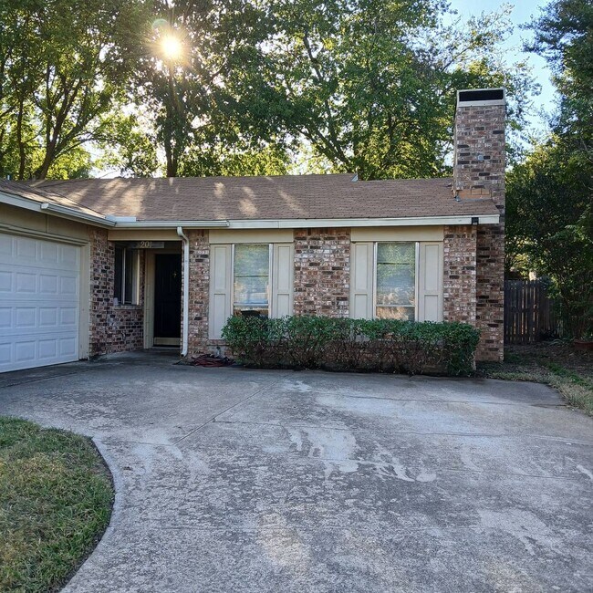 Photo - Large single story home in Bedford