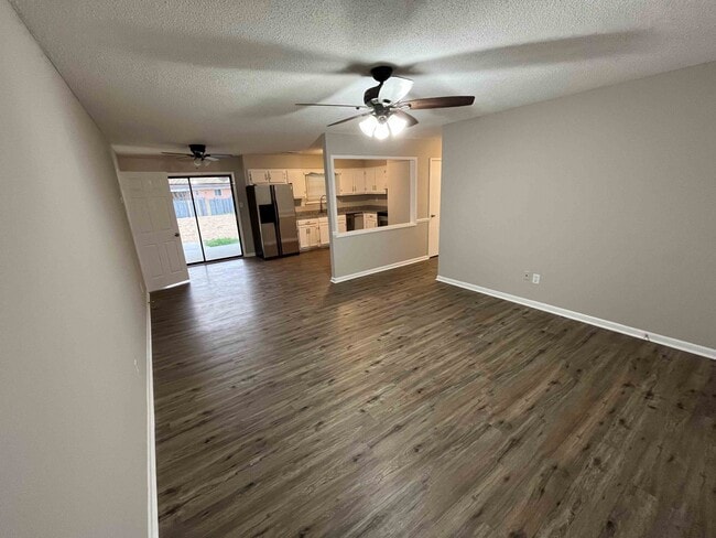 Photo - 3007 Cotton Pl SW