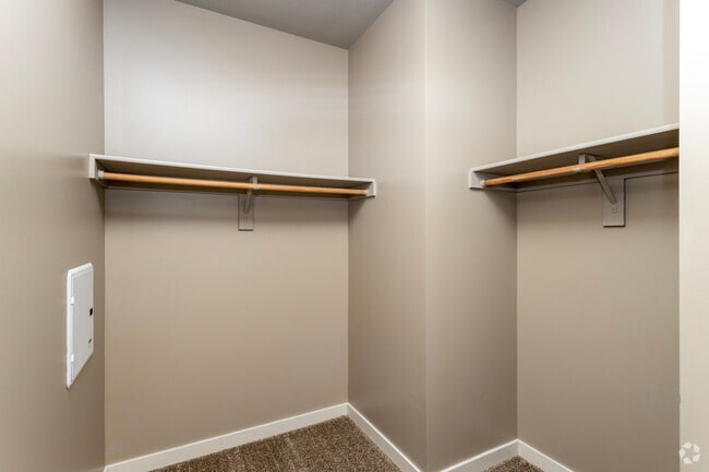 1BR, 1BA - Goldenrod 1