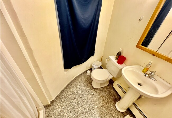 Photo - 52 Cummings Rd Unidad B