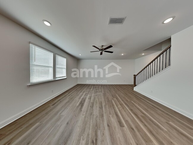 Photo - 1395 Soapstone Rd