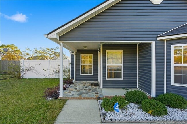 Photo - 419 Northwoods Dr