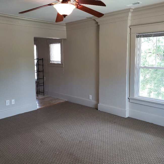 Photo - 531 S 36th St Unit #2