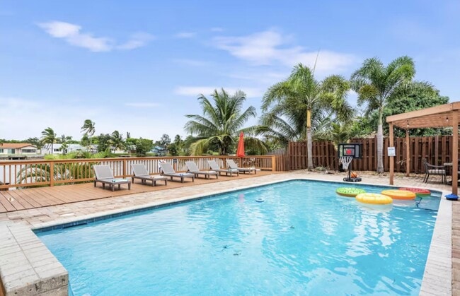 Photo - 3351 NW 67th St