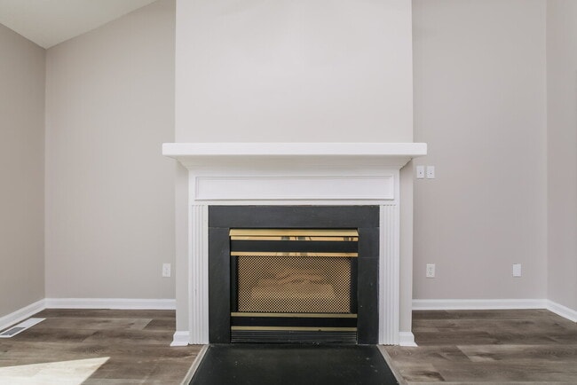 Photo - 4 Olde Charles Towne Ct