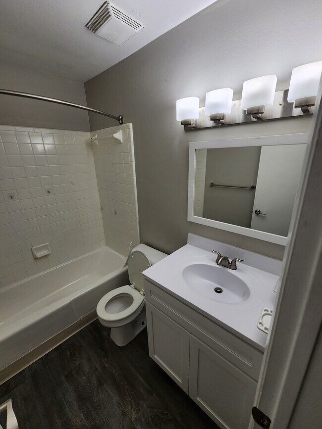 Willow Oaks Apartments For Rent in Hampton, VA