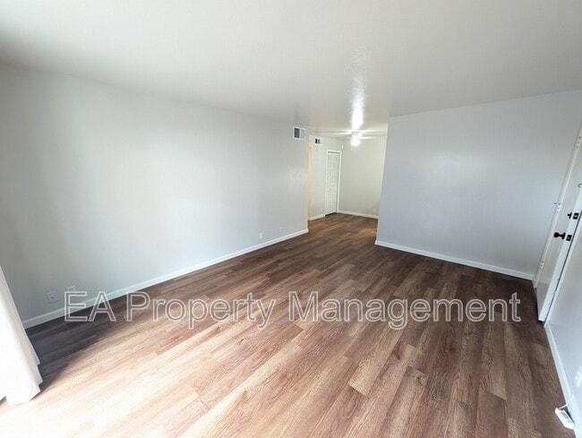 Photo - 1601 Pennsylvania St NE