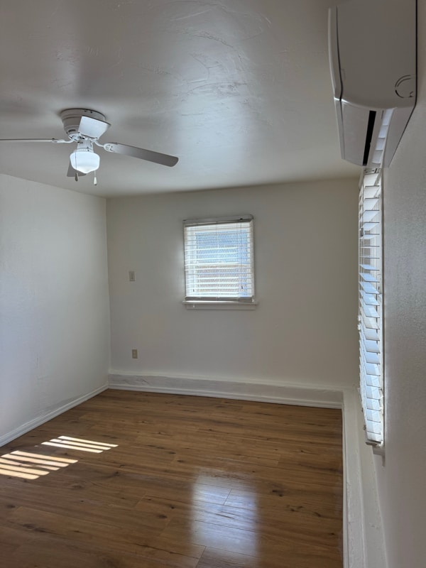 Photo - 1540 E Miles St