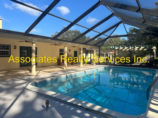 Photo - Beautiful Large Home with Screened Pool in Buckingham West!