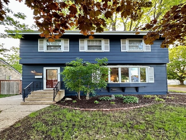 Building Photo - 7500 Aldrich Ave S Rental