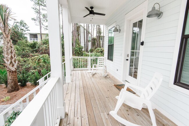 Photo - Elegant 4-Bedroom Home in Lakeside at Blue...