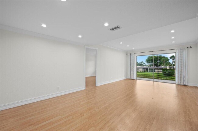 190 Lake Evelyn Dr Unit 190