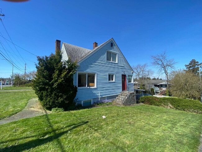 Photo - Walk to Whole Foods, Catch a Game at Civic Field, and Ride the Bus with Ease – Prime Lakeway Loca...