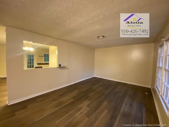 Photo - 733 Goodyear Dr